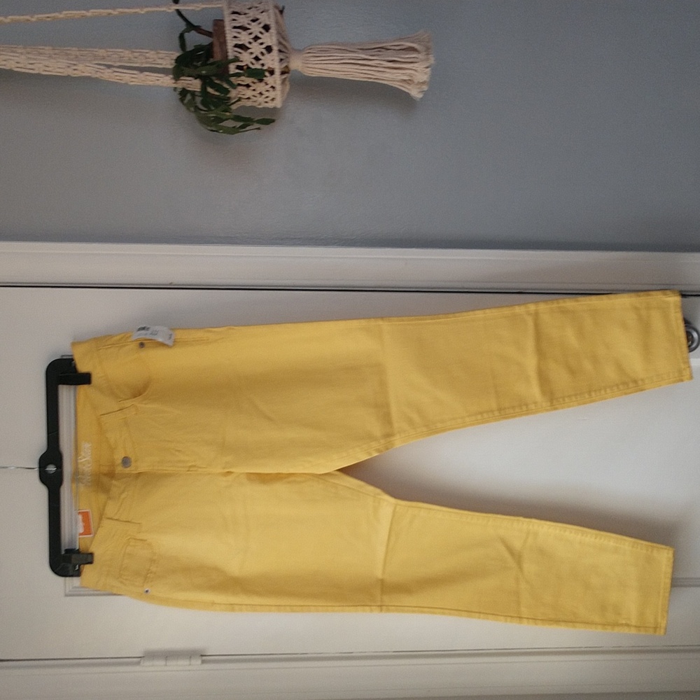 Old Navy The Rockstar jeans size 14